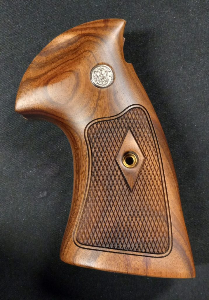 Smith & Wesson N Round Conversion Coke Bottle American Walnut Checkered ...